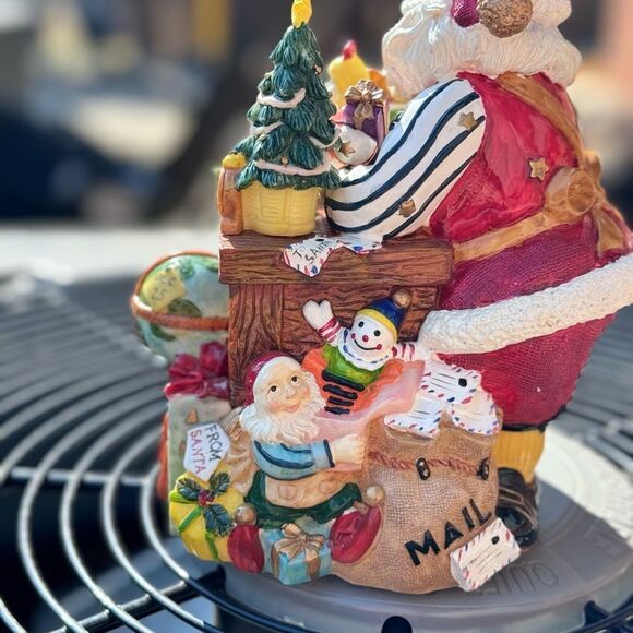 Fitz and Floyd Santa and toys musical plays We Wish You a Merry Christmas. It wo - Picture 8 of 12